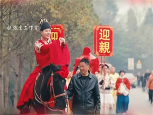 油菜黄，娶新娘，这画面也只有在农村才看的到吧！